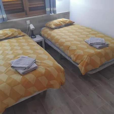 Juncos 2 - 1 Bedroom - Swimming Pool - Balcony - Easy Access - Cc Yumbo 10 Min Walk